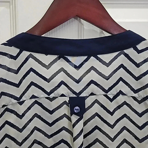 MacDougal and Houston Navy Chevron Pattern Flowy Blouse Sz XL - Picture 5 of 8